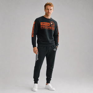 Sweatshirt-Grind-Now-model-zwart-front