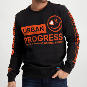 Sweatshirt Grind Now black front model