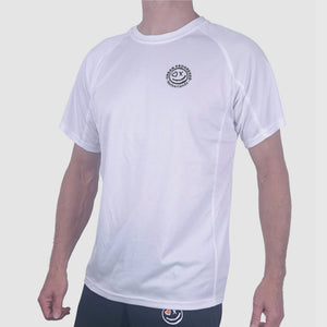T-Shirt Nova Wit front close model
