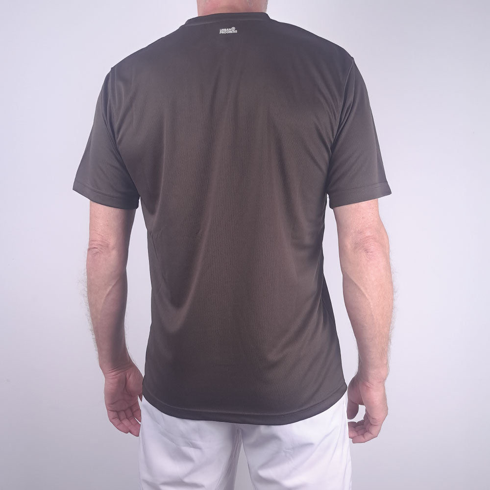 Axis Tee Donker Bruin back model