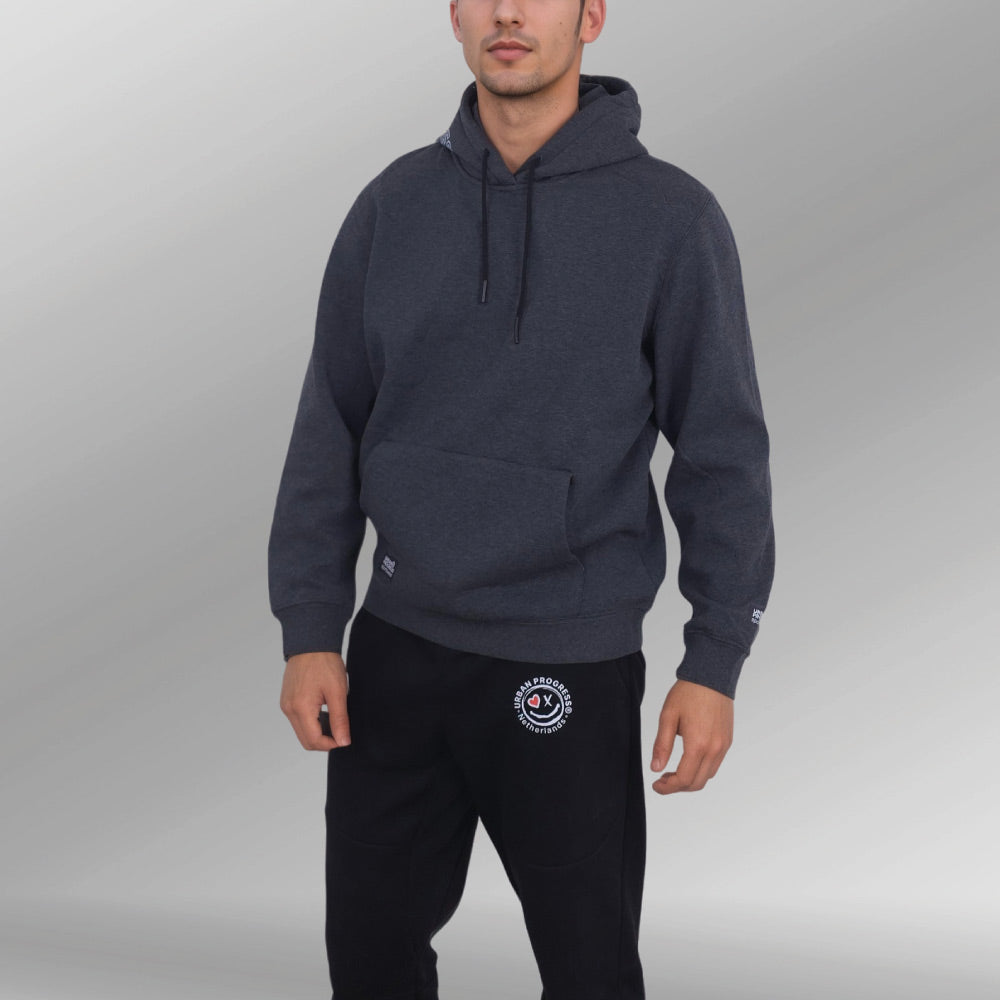 District One Hoodie Model staal grijs front