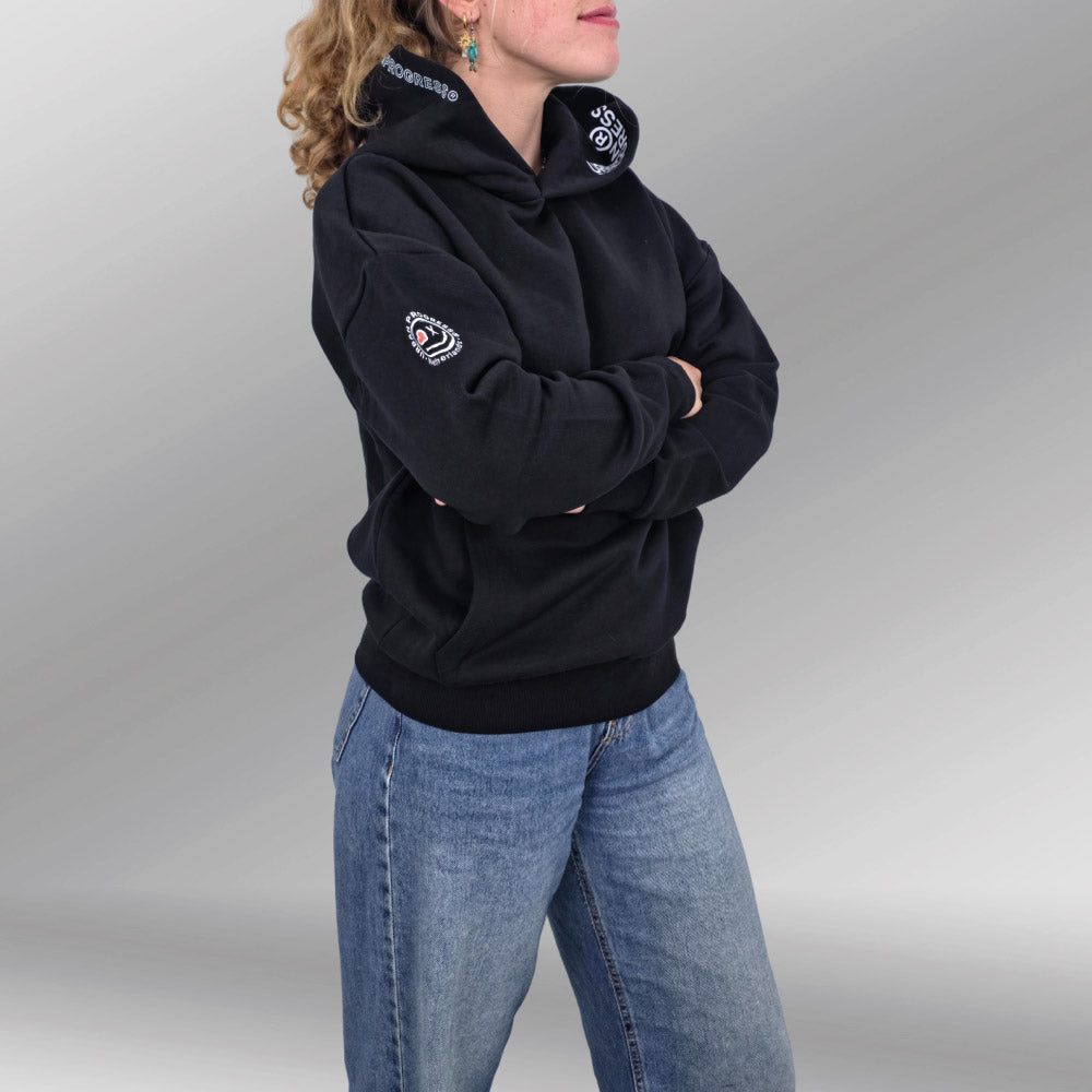 Downtown Reign Oversized Hoodie model zwart side right