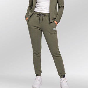 Elevate-Performance-broek-dames-model-khaki-front-close