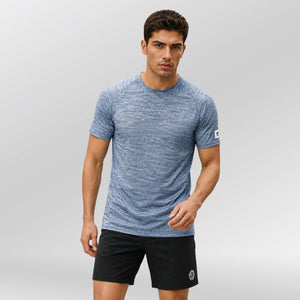 Frostline-Tee-model-blauw-front
