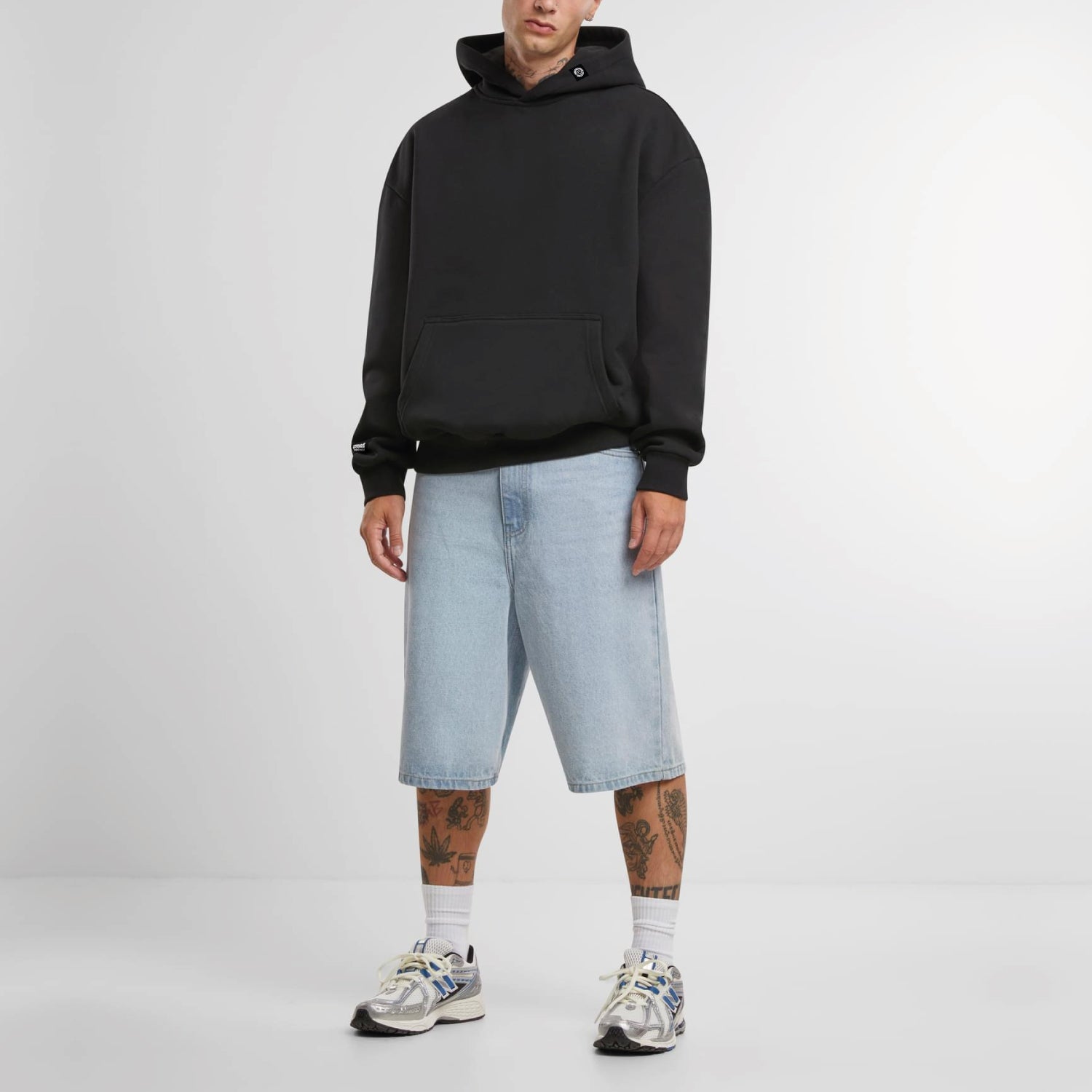 Heavy Oversized Hoodie Coreblock zwart front staand