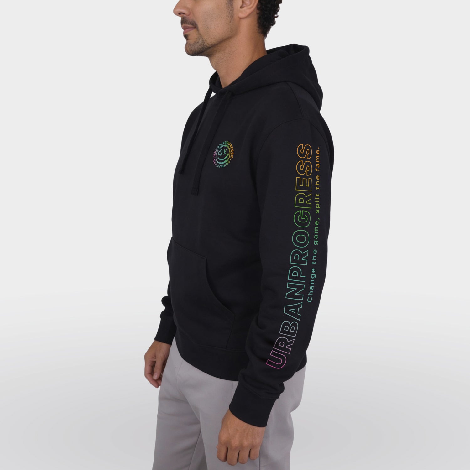 Legacy Hoodie Love Emotion model Heren zwart side