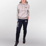 Legacy Joggingpak model licht grijs-navy front2
