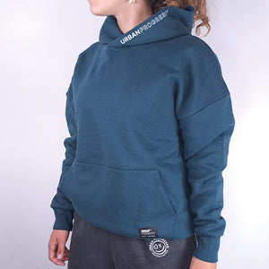Oversized Hoodie Oku Dames front close model Amalfi Teal