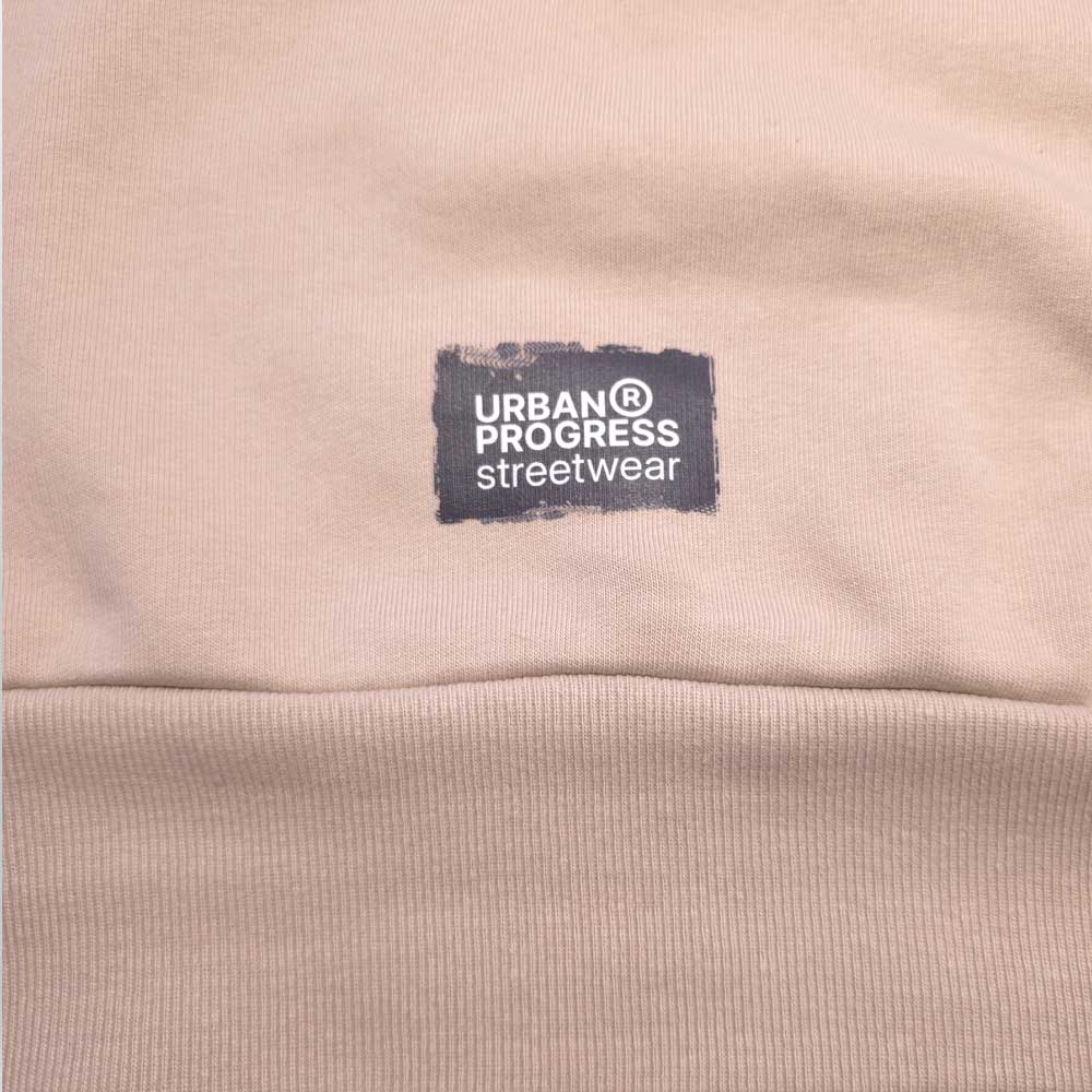 Oversized Sweater Zero Tolerance Model beige closeup label
