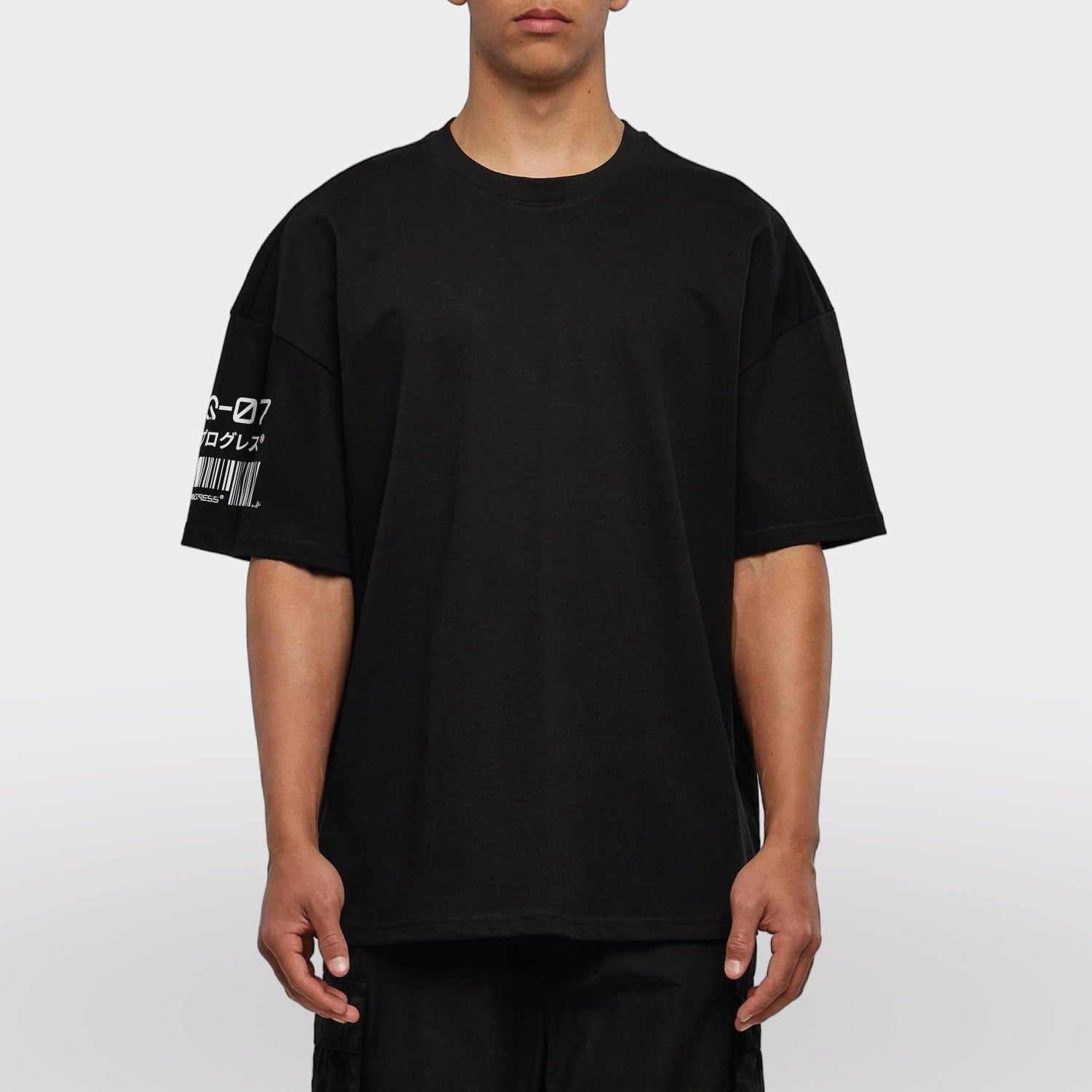 Oversized T-shirt FREQ-O7 model zwart front