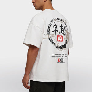 Oversized Tee Urban Flux model wit achter side