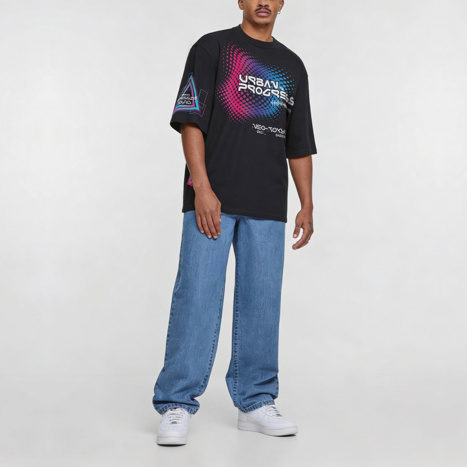 Oversized sleeve t-shirt Baseline model zwart front compleet