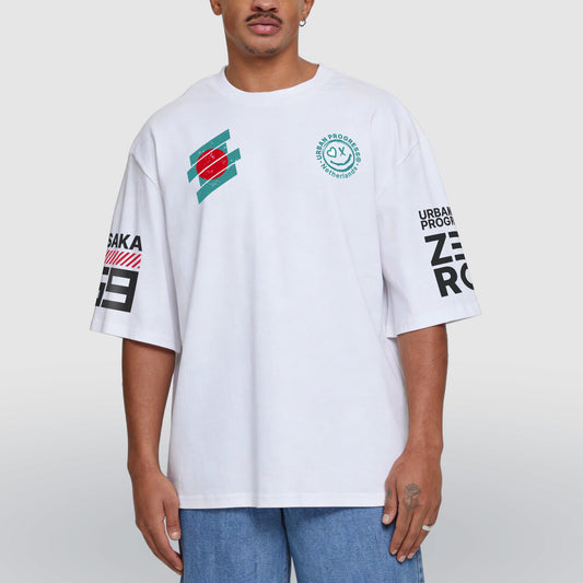 Oversized sleeve t-shirt Zero Tolerance model wit front
