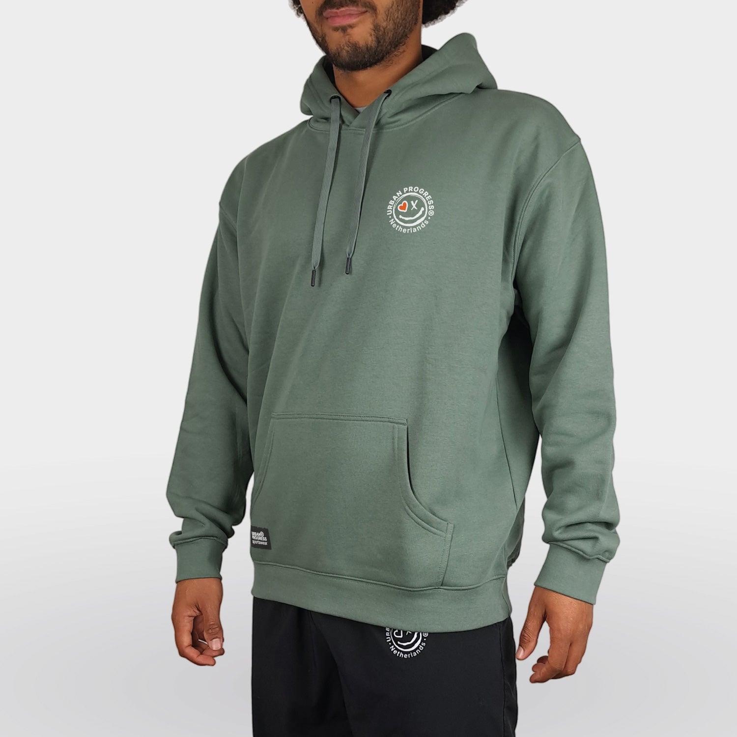 Prime Athlete Hoodie model blad groen front side