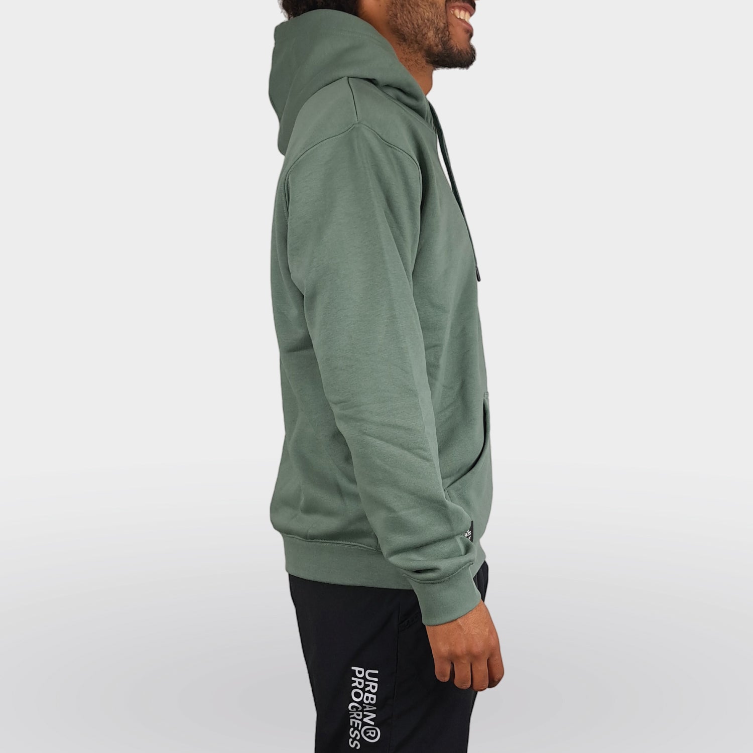 Prime Athlete Hoodie model blad groen side