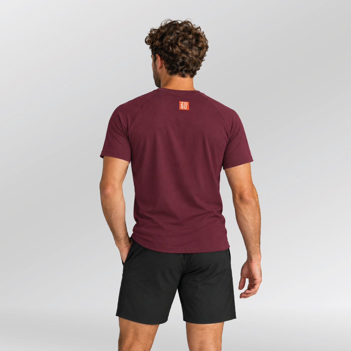 Shirt-zero-tolerance-sport-model-wijn-rood-back