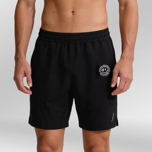 Short Explora model zwart front