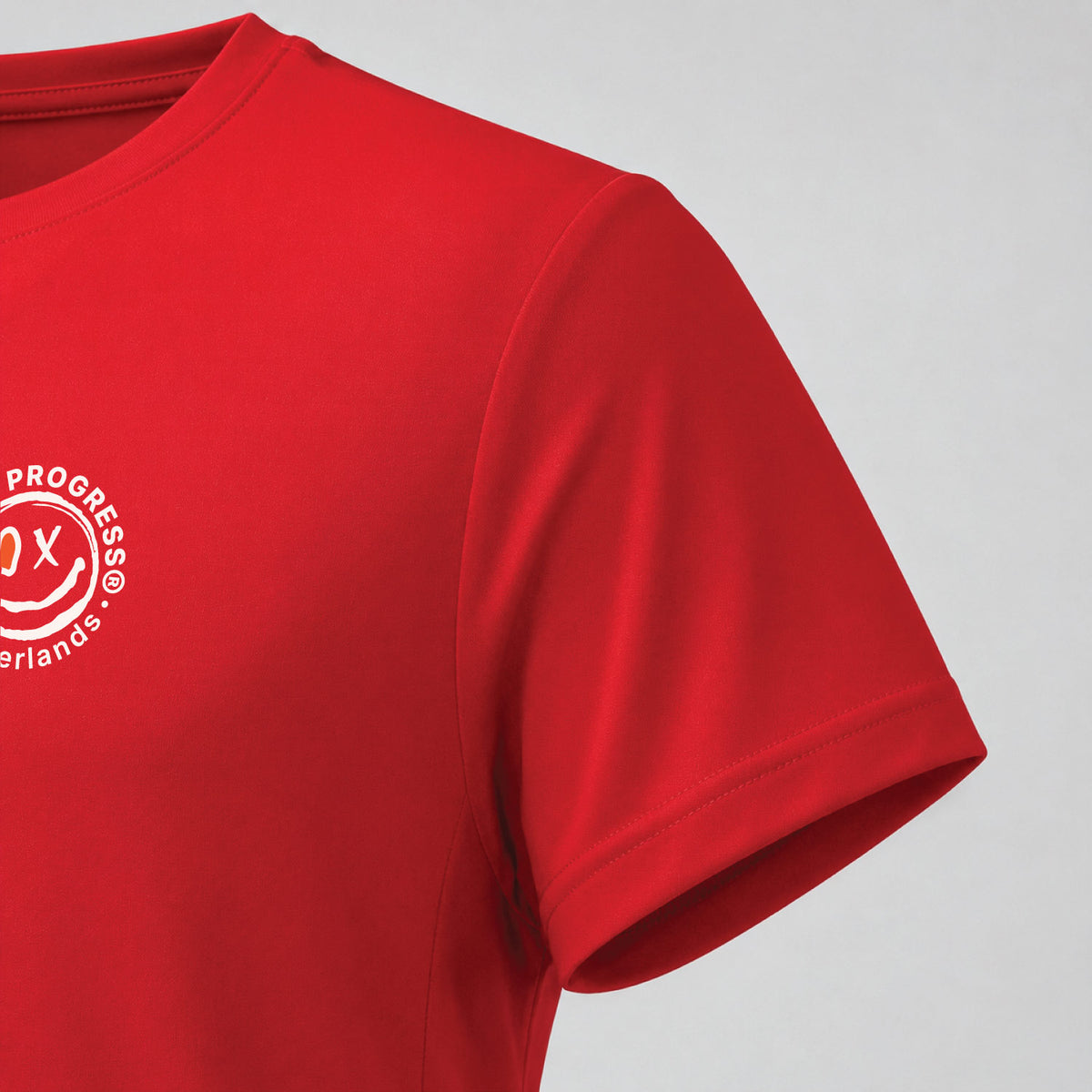 Signature-T-shirt-rood-detail-mouw