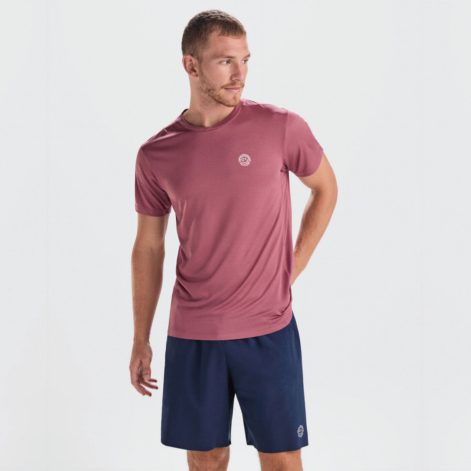 T-Shirt-Akari-model-berry-red-front