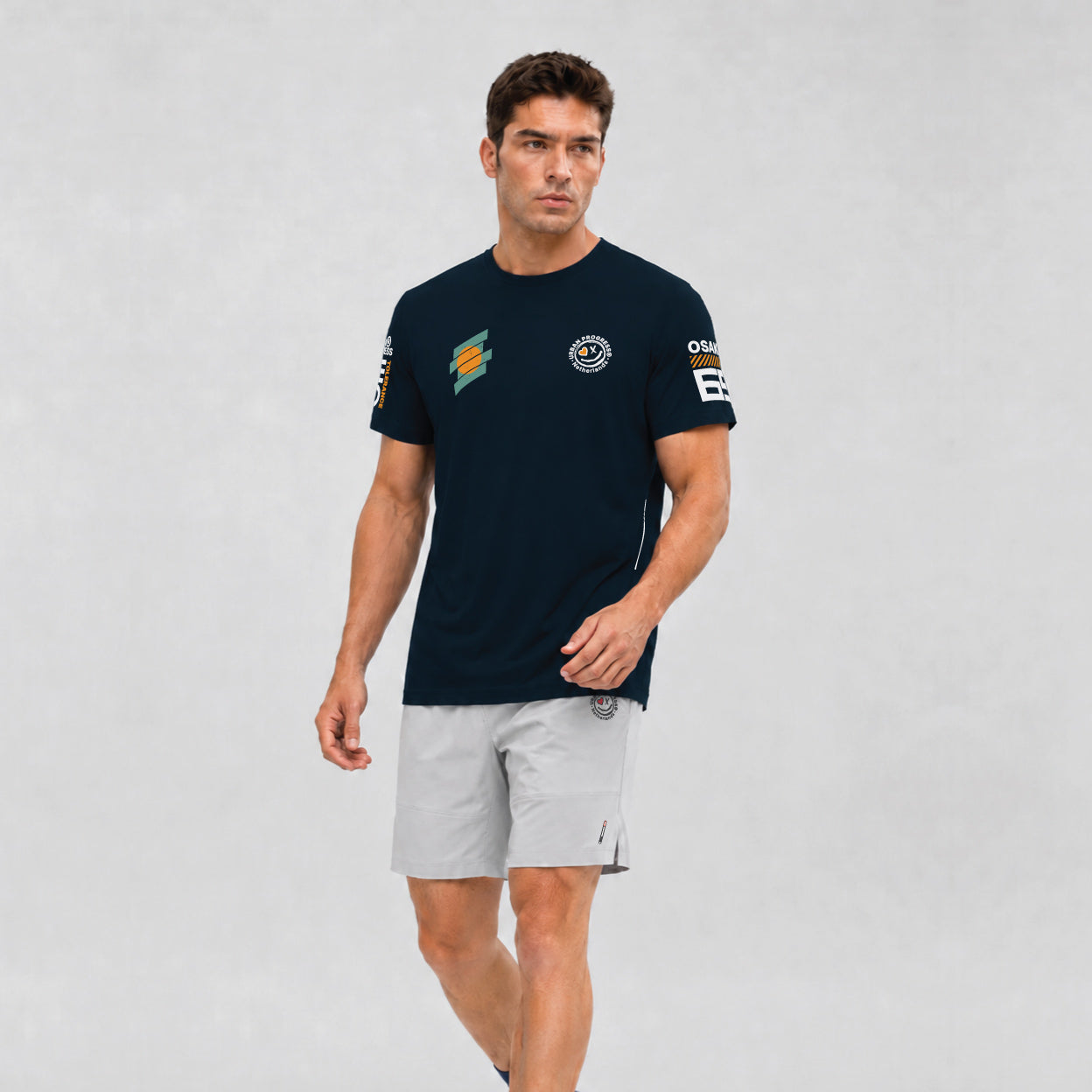 T-shirt-Zero-Tolerance-sport-model-navy-front