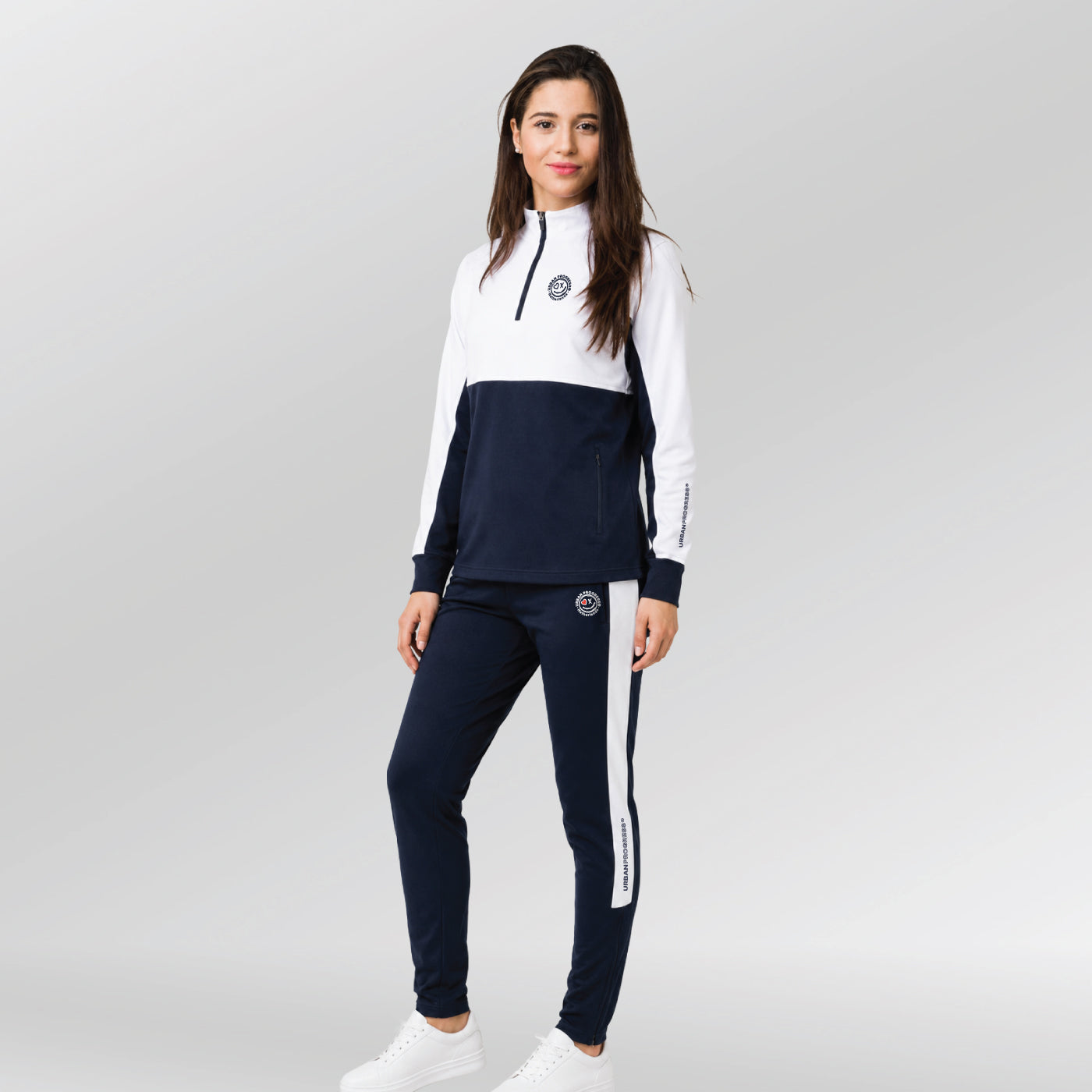 Univi-Trainingsbroek-Dames-model-blauw-wit-front-side-full