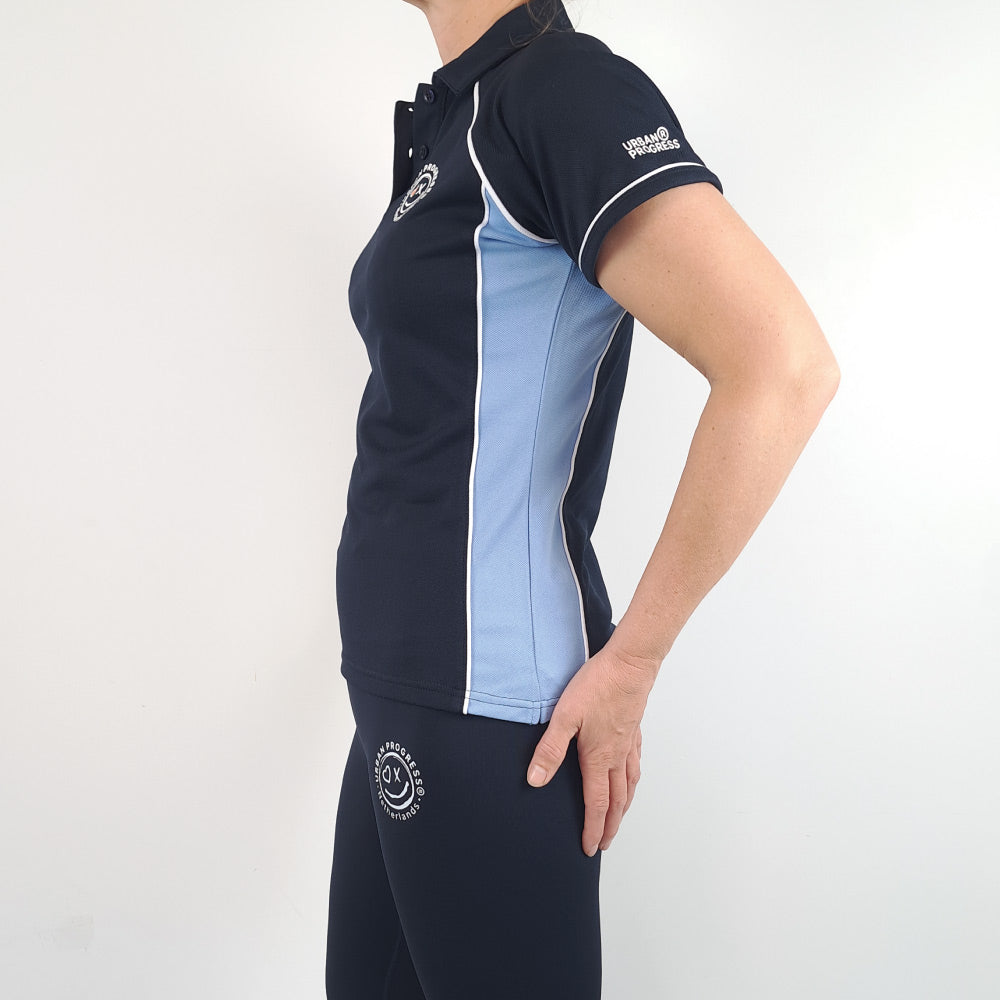 Univi Performance Polo navy-sky-white side left model vrouw