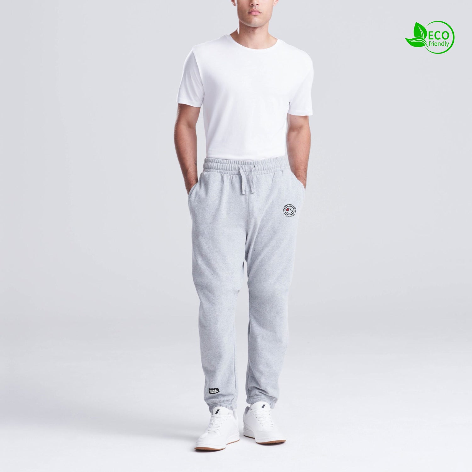 Urban Leaf Jogger model grijs front full person